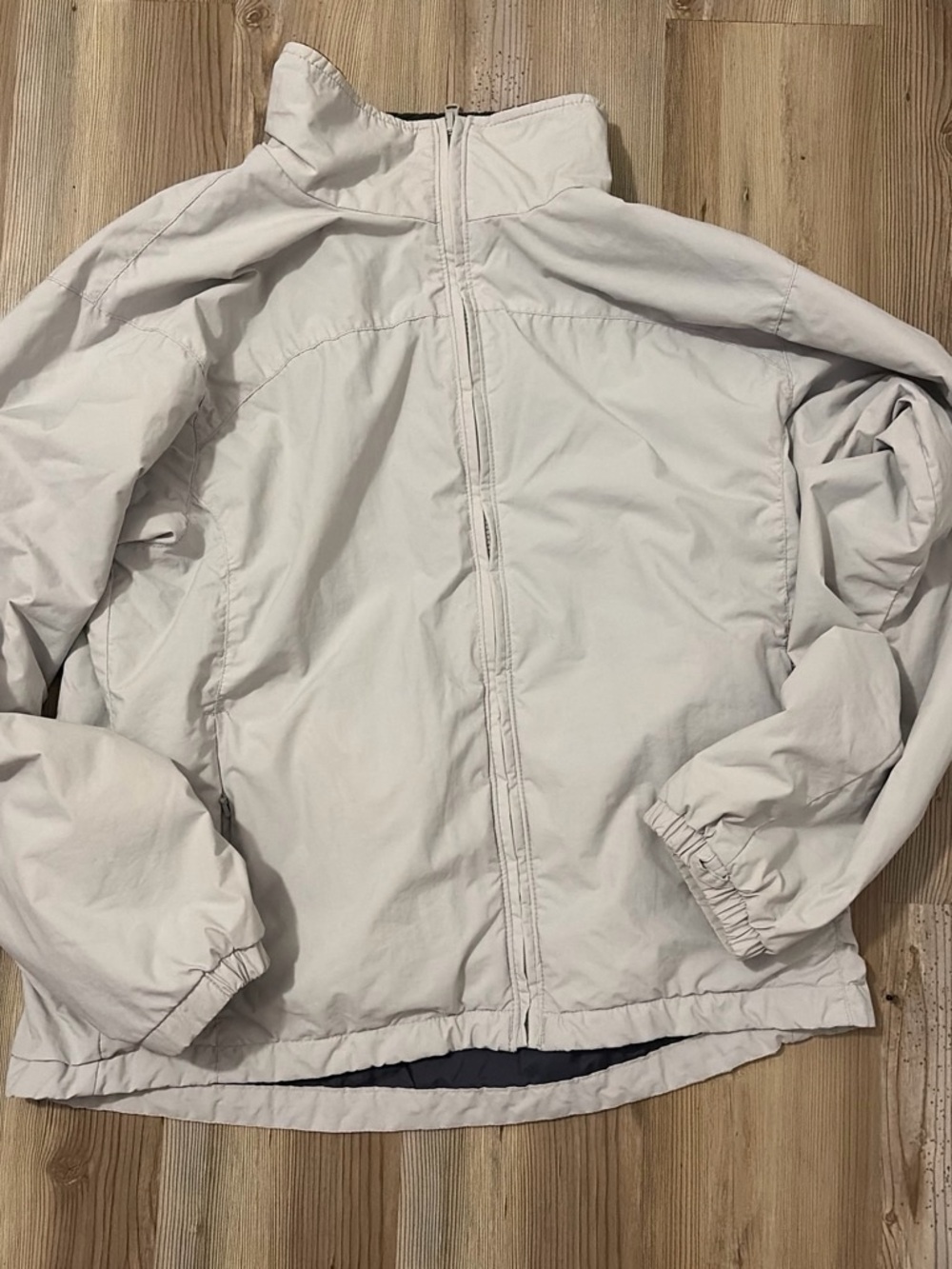 Women’s Light Gray Zip-Up Jacket